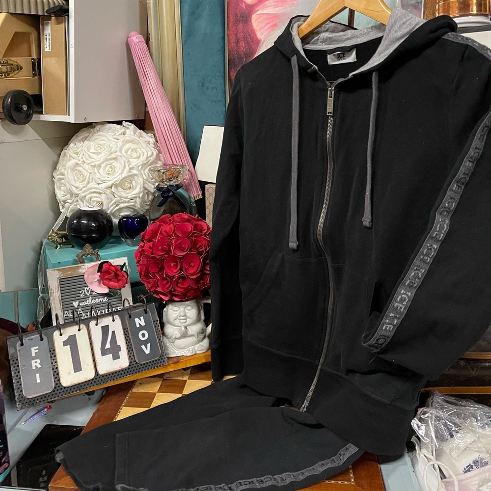 Vtg ICE ICEBERG
WITH LOGO - Zip-up track suit
